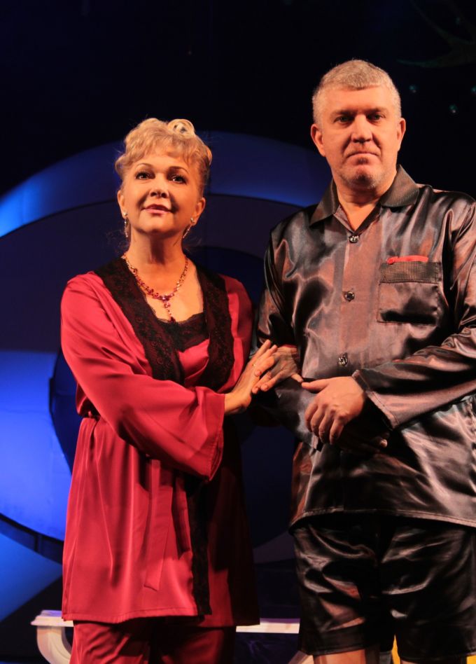 Пижама на шестерых, или Ужин по-французски